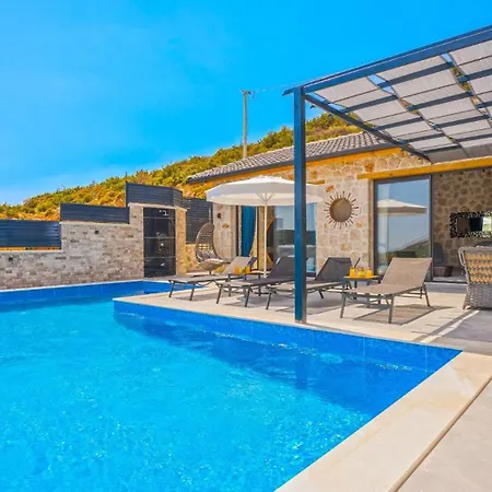 Islamlar Village 2 Bedroom - Heated Indoor Pool Kalkan